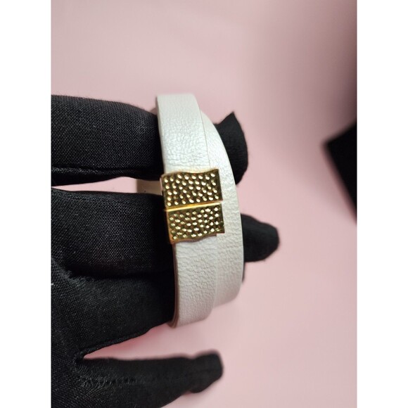 RUSTIC CUFF BRACELET WHITE LEATHER WRAP GOLD MAGNETIC CLOSURE RC WESTERN NEUTRAL - Picture 9 of 9